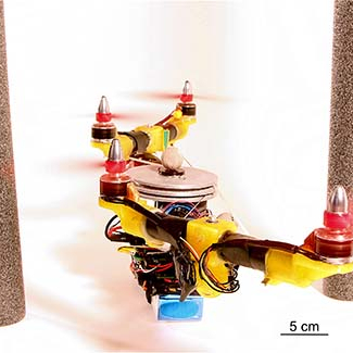 Aerial robot that can morph in flight